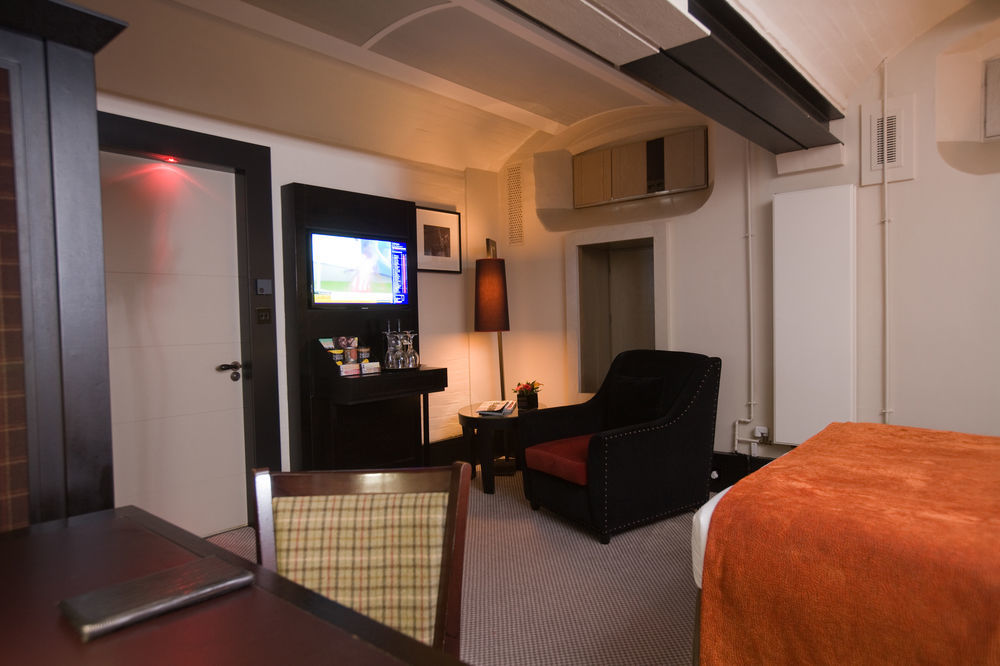 Malmaison Оксфорд Екстер'єр фото